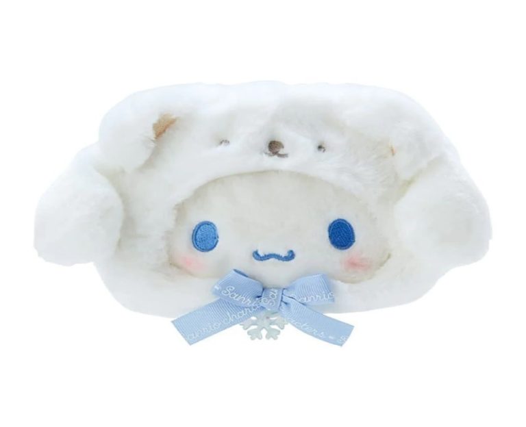 The World of Cinnamoroll Plushie Delight